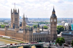 سیگنال‌های هشداردهنده از عملکرد اقتصاد بریتانیا