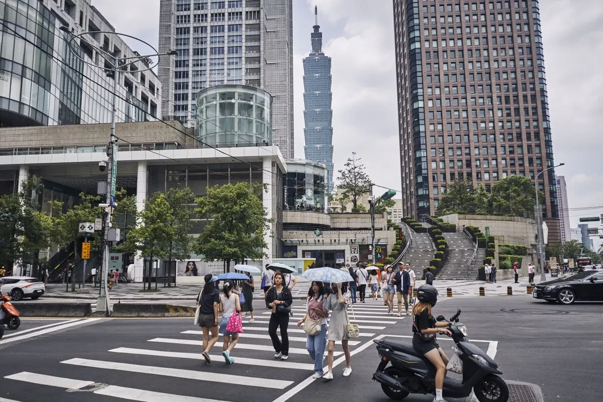 پس‌انداز و مصرف خانوار تایوان